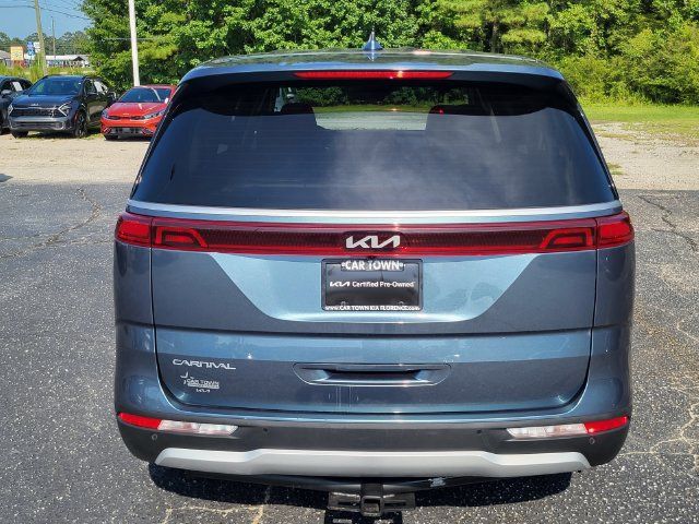 Certified 2024 Kia Carnival EX FWD image 3