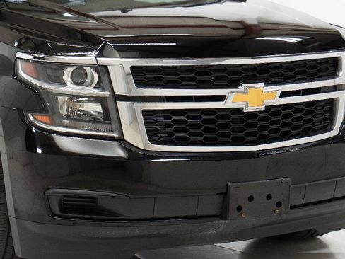 Used 2018 Chevrolet Tahoe LT RWD image 9