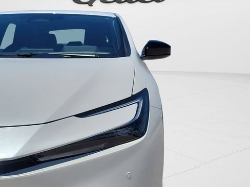 New 2026 Toyota Prius Plug-In Hybrid FWD image 25