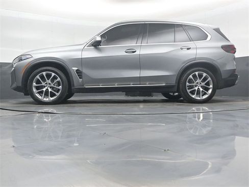 Used 2025 BMW X5 xDrive40i image 39