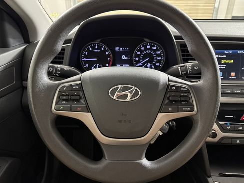 Used 2018 Hyundai Elantra SEL image 13