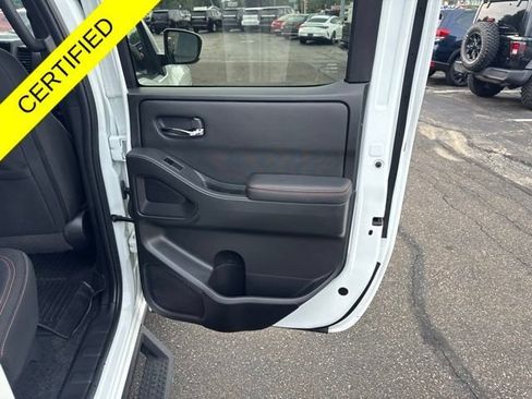 Used 2023 Nissan Frontier PRO-4X w/ Technology Package AWD/4WD image 23