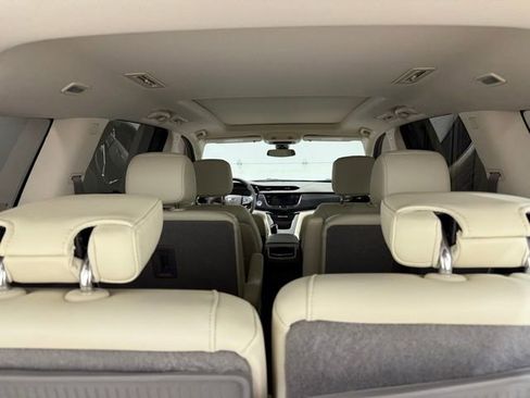 Certified 2023 Cadillac XT6 Premium Luxury AWD/4WD image 10