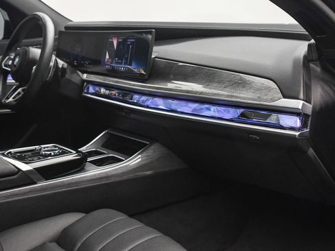 Used 2024 BMW 760i xDrive 760i xDrive image 19