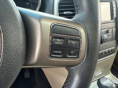 Used 2012 Jeep Grand Cherokee Limited w/ Trailer Tow Group AWD/4WD image 33