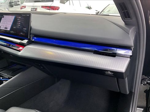 Certified 2025 BMW M5 w/ Executive Package image 35