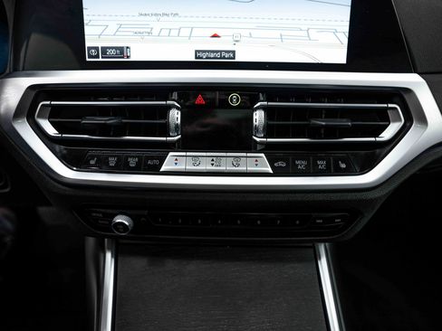 Used 2020 BMW 330i xDrive Sedan w/ Premium Package AWD/4WD image 9