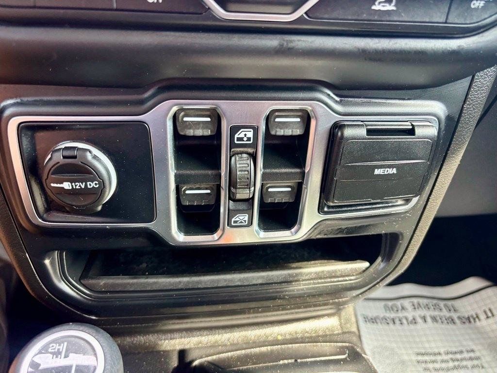 Used 2020 Jeep Gladiator Sport w/ Quick Order Package 24S AWD/4WD image 22