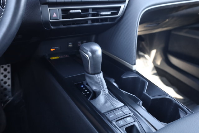 Used 2025 Toyota Camry SE FWD image 26