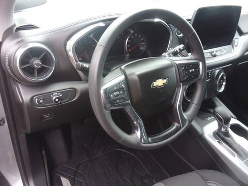 Used 2023 Chevrolet Blazer LT w/ Convenience Package FWD image 24