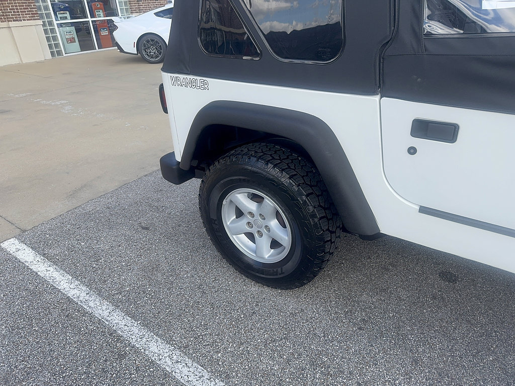 Used 2002 Jeep Wrangler X AWD/4WD image 12
