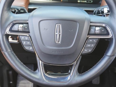 Used 2023 Lincoln Nautilus Reserve w/ Equipment Group 202A image 31