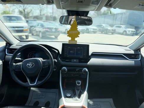 Used 2022 Toyota RAV4 Adventure AWD/4WD image 13
