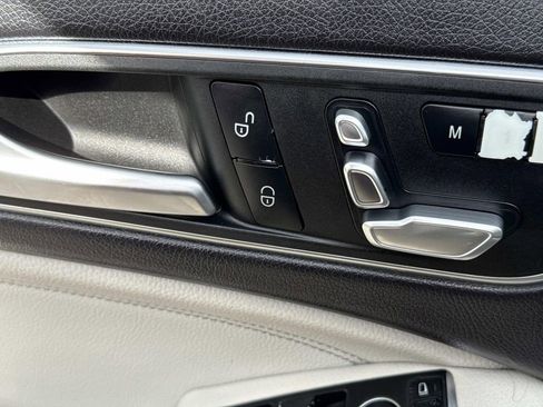 Used 2019 Mercedes-Benz GLA 250 image 24
