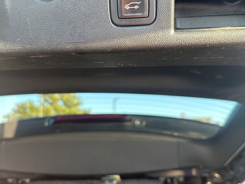 Used 2020 Chevrolet Equinox LT image 14