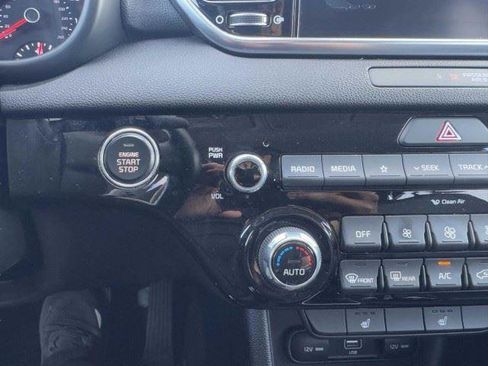 Used 2021 Kia Sportage EX FWD image 32