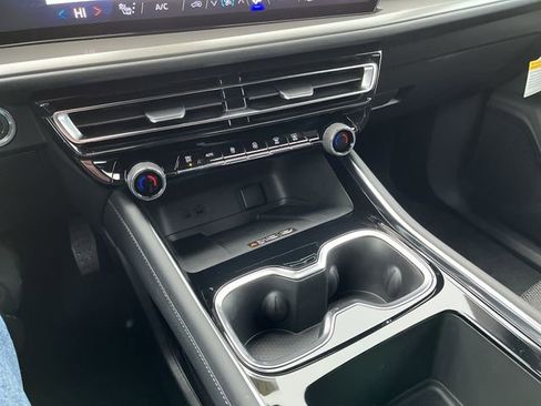 New 2026 Chevrolet Traverse LT image 22