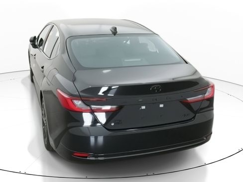 New 2026 Toyota Camry XLE AWD/4WD image 6