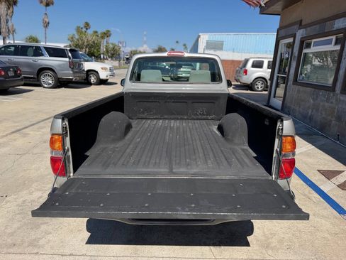 Used 2004 Toyota Tacoma 2WD Regular Cab w/ Enhancement Pkg image 12