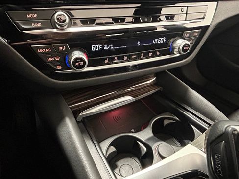 Used 2023 BMW 530i xDrive w/ Premium Package AWD/4WD image 21