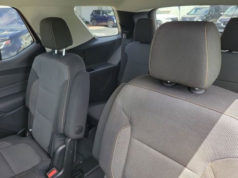 Used 2019 Chevrolet Traverse LT FWD image 13