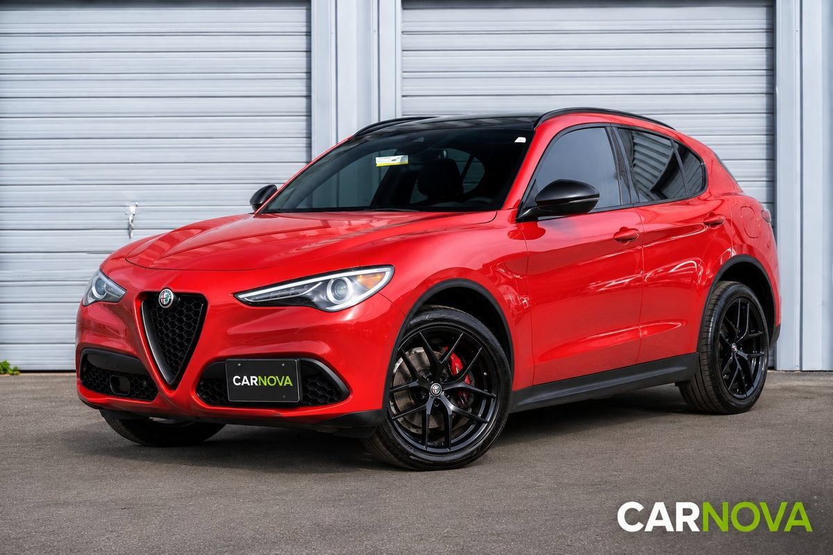 Used 2019 Alfa Romeo Stelvio Ti Sport w/ Quick Order Package 22S Sport AWD/4WD image 1