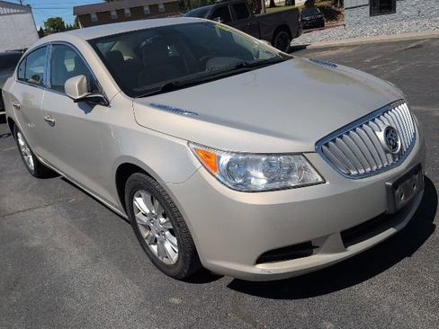 Used 2012 Buick LaCrosse Convenience FWD image 2