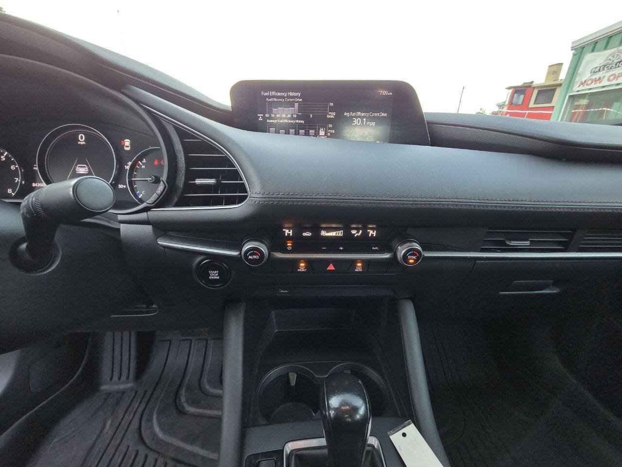 Used 2020 MAZDA MAZDA3 Sedan w/ Select Package FWD image 24