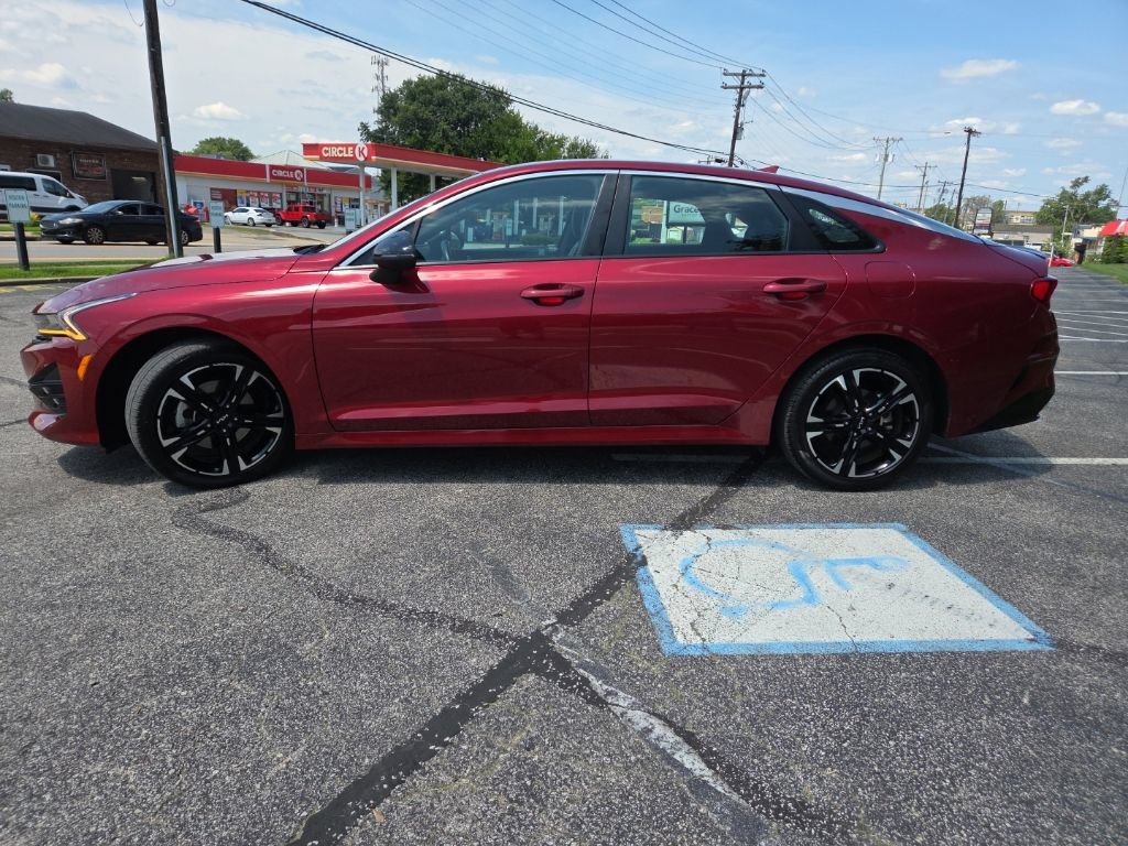 Used 2023 Kia K5 GT-Line w/ GT-Line Premium Package FWD image 4