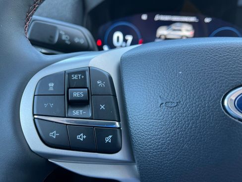 New 2026 Ford Explorer Active image 14