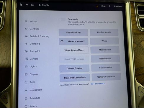 Used 2016 Tesla Model S 70D image 13