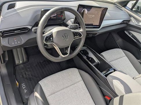 New 2025 Volkswagen ID.4 Pro image 3