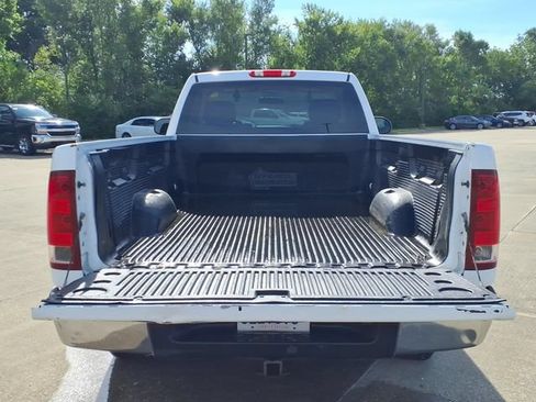 Used 2011 GMC Sierra 1500 W/T w/ Work Truck Preferred Package RWD image 5