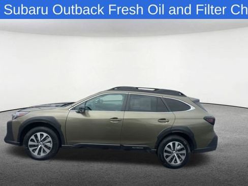 Used 2024 Subaru Outback Premium AWD/4WD image 6
