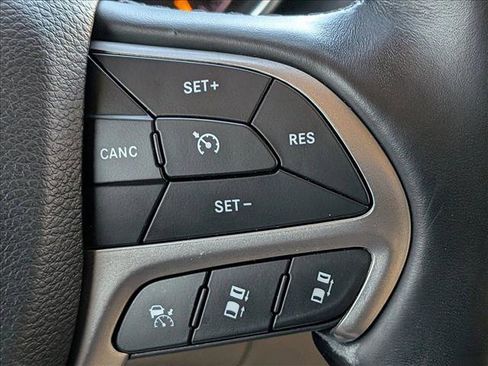 Used 2020 Jeep Grand Cherokee Limited w/ Luxury Group II image 16