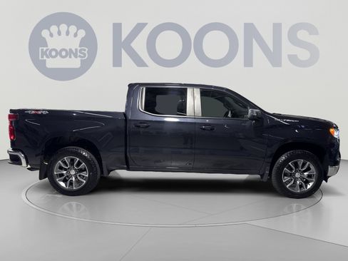 Used 2024 Chevrolet Silverado 1500 LT AWD/4WD image 12