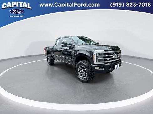 Used 2024 Ford F250 Platinum AWD/4WD image 2