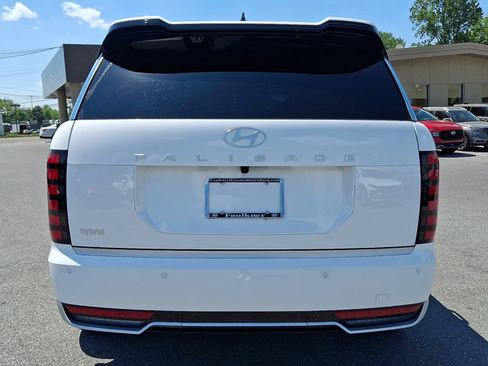 Certified 2026 Hyundai Palisade Calligraphy FWD image 5