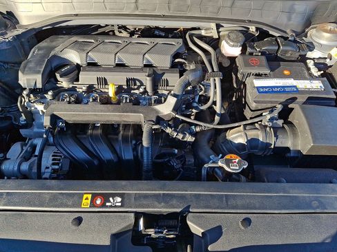 Used 2024 Hyundai Venue SEL image 27