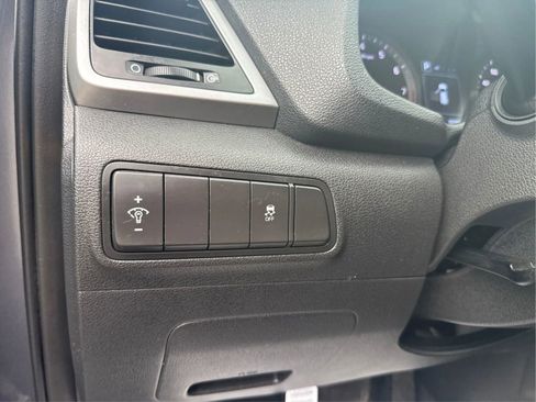 Used 2017 Hyundai Tucson SE image 17