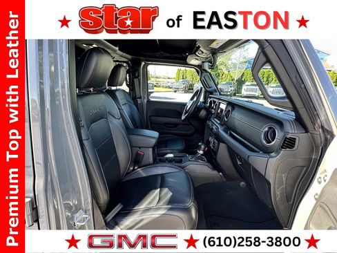 Used 2023 Jeep Wrangler Unlimited Sahara w/ Cold Weather Group image 9