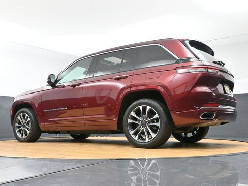 Used 2023 Jeep Grand Cherokee Overland AWD/4WD image 53
