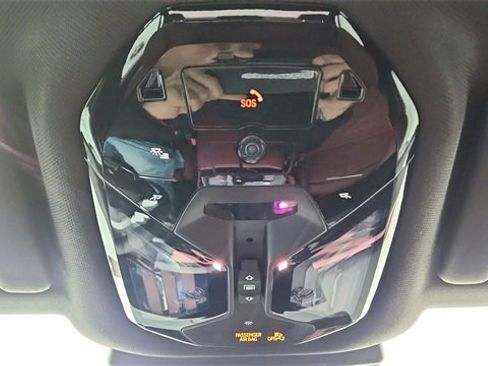 Used 2025 BMW 540i xDrive w/ Executive Package image 59