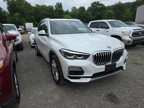 Used 2021 BMW X5 xDrive40i w/ Premium Package 2 AWD/4WD image 2