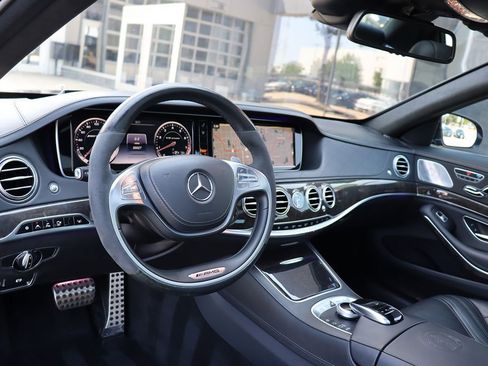 Used 2015 Mercedes-Benz S 63 AMG 4MATIC Sedan w/ Driver Assistance Package image 18