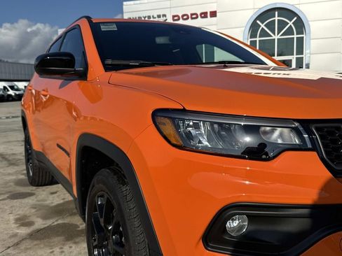 New 2026 Jeep Compass Latitude image 18