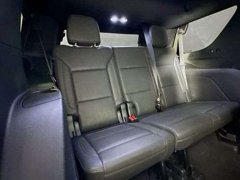 Used 2022 Chevrolet Tahoe Z71 image 32