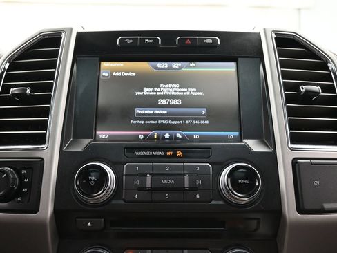 Used 2015 Ford F150 King Ranch w/ Equipment Group 601A Luxury AWD/4WD image 32