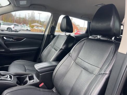 Used 2019 Nissan Rogue Sport SL image 13