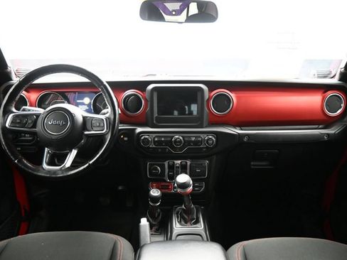 Used 2020 Jeep Gladiator Rubicon w/ Cold Weather Group AWD/4WD image 12